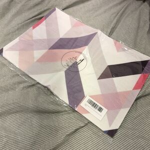 NWT Pink and purple modern geometric dining placemats